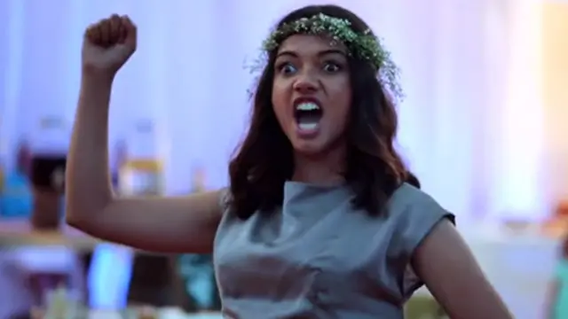 دلھن کی ایک سہیلی بھی رقص میں شامل ہو گئی