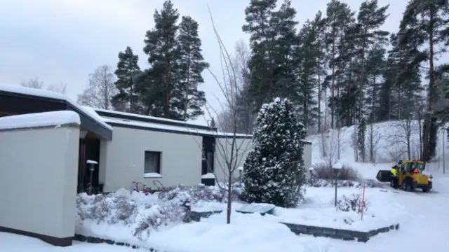 ان تربیتی کلاسز کو وزراتِ داخلہ اور پولیس کی حمایت حاصل ہے