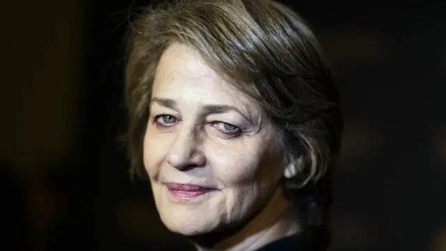 شارلوت رمپلینگ، هنرپیشه بریتانیایی: "به نظرم این (موج انتقادها) نژادپرستی علیه سفیدپوستهاست"