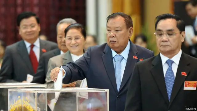 Lào vừa bế mạc Đại hội Đảng với kết quả ông Bounhang Vorachith được bầu làm tân Tổng Bí thư