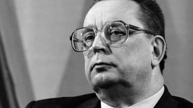 Валентин Павлов менее чем за две недели до реформы утверждал, что никакой реформы не будет