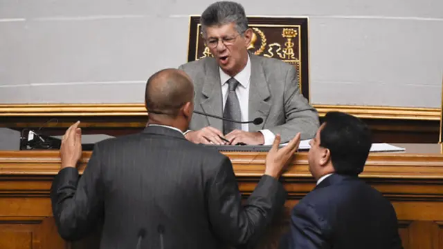 La medida fue adoptada por la Asamblea Nacional de Venezuela, de mayoría opositora.