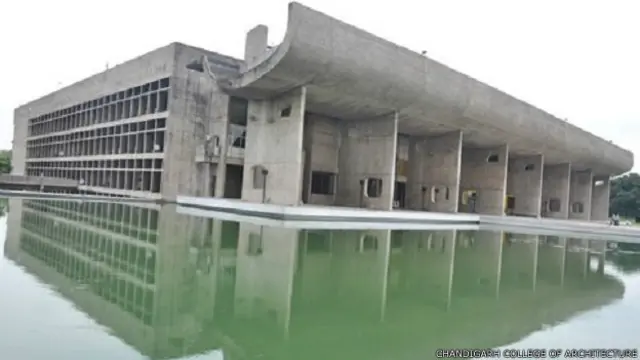 ला कार्बूज़िए के डिज़ाइन के मुताबिक बनाई गई पंजाब विधानसभा (फ़ाइल फ़ोटो)