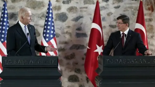 جوبائیڈن نے ترک حکومت کی جانب سے اظہارِ رائے پر پابندی کے حوالے سے اٹھائے جانے والے اقدامات کو بھی شدید تنقید کا نشانہ بنایا ہے