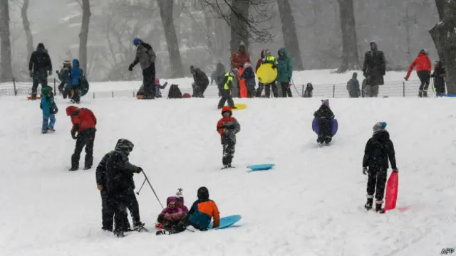 अमरीका में बर्फीला तूफ़ान