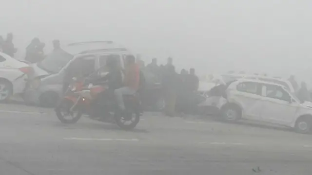 यमुना एक्सप्रेसवे पर हादसा