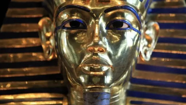 Topeng Tutankhamun