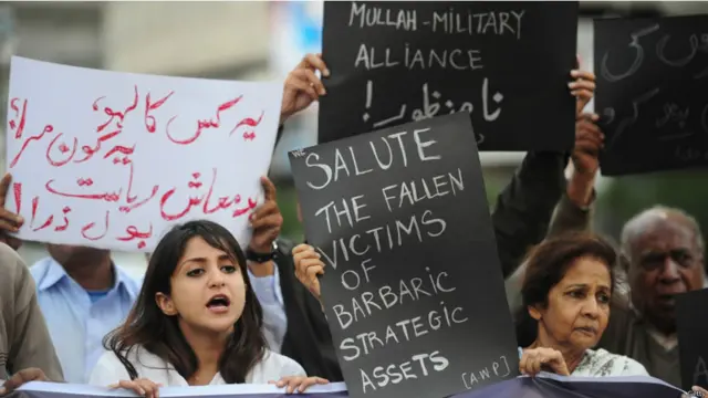 گذشتہ ہفتے کا پاکستان تصاویر میں - BBC News اردو