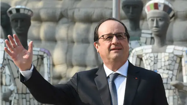 फ्रांसीसी राष्ट्रपति फ्रांस्वा ओलांद