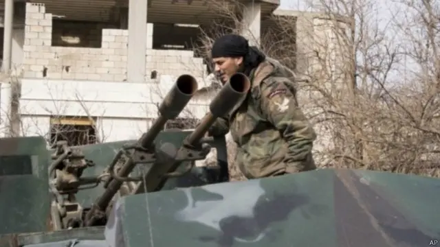 استعادت القوات الحكومية السيطرة على قرية سلمى أيضا في 12 من يناير/كانون الثاني