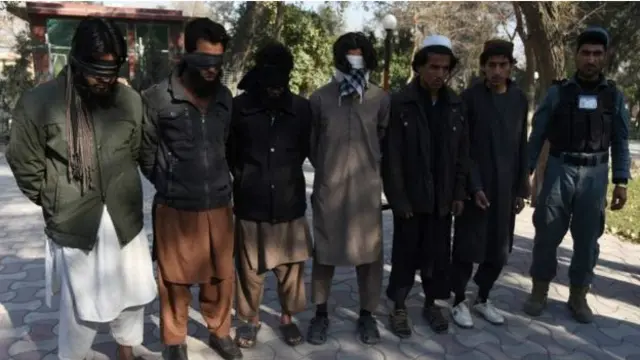 نیروهای افغان اخیرا شماری را به اتهام عضویت در داعش دستگیر کرده اند