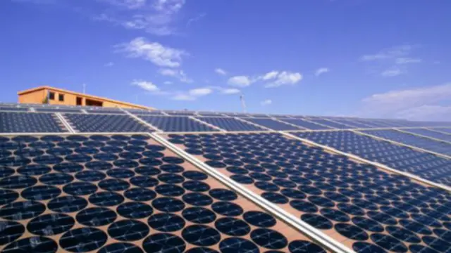 海水淡化需要耗费大量电力,而且要投入很大精力才能获得饮用水(图片来源:Science Photo Library)