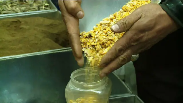 د سوداګریزو خونو اجرایوي مدیر عبدالحسیب رحیمي وایي د افغانستان طبي بوټي لوړ نوم لري