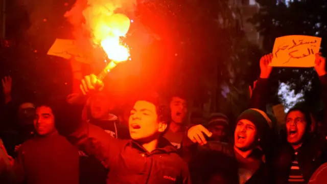 سنہ 2011 میں ابھرنے والی تحریک میں ہیرو سمجھے جانے والے طالب علم، صحافی اور سیکیولر رجحان رکھنے والے کارکنان اب جیلوں میں ہیں