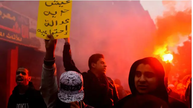 رغم مرور 5 سنوات على ثورة 2011، لا يزال المصريون المؤيدون للثورة يرفعون الشعارات نفسها.