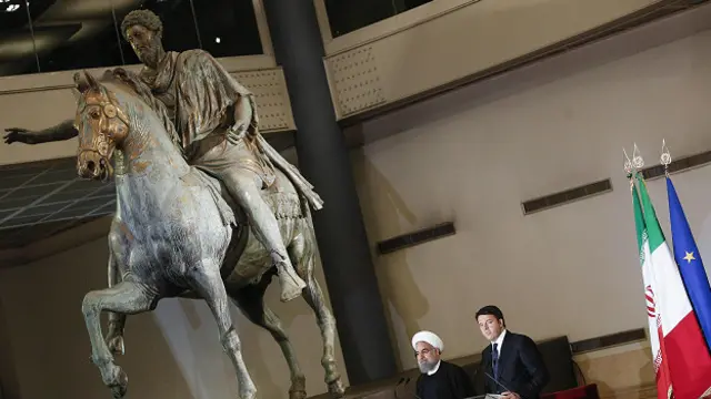 سرمایہ کاری کے سمجھوتوں کی تقریب عجائب گھر میں منعقد ہوئی 