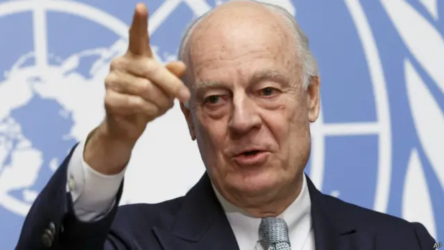 سوريې لپاره د ملگرو ملتونو استازي ستفن دي مېستورا پرون له حکومتي پلاوي سره خبرې وکړې