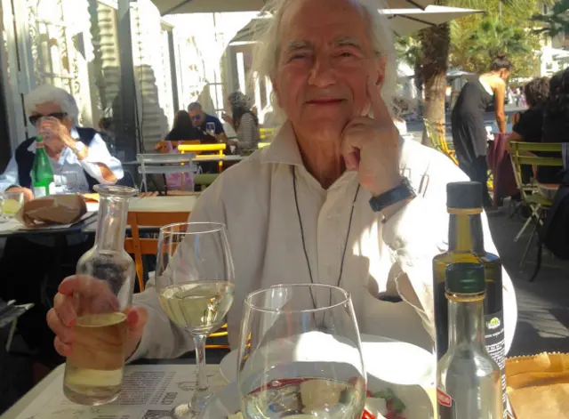 Сева в ресторане