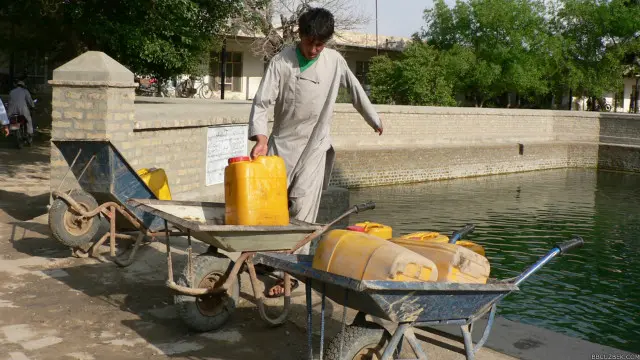 دستیابی به آب آشامیدنی پاک در روستاها حدود چهل درصد اعلام شده است