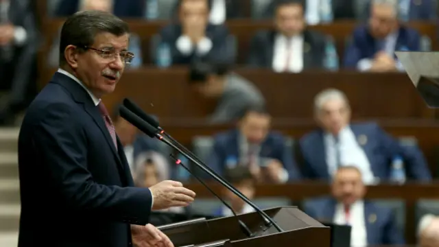 Başbakan Ahmet Davutoğlu, Rusya'yı Suriye'deki saldırıları artırarak Cenevre'deki Suriye barış görüşmelerine 'İpotek koymakla' suçlamıştı.