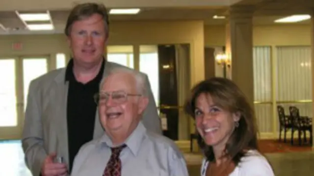 John Donvan y Caren Zucker