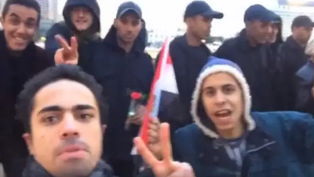 عناصر الأمن لم يكونوا على دراية بطبيعة الـ"بلونات" التي تلقونها كـ"هدية" بمناسبة عيد الشرطة