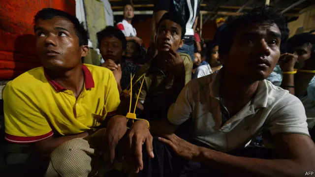 Sejumlah TKI ilegal yang ditangkap oleh aparat hukum Malaysia dalam sebuah operasi, 1 September 2013.