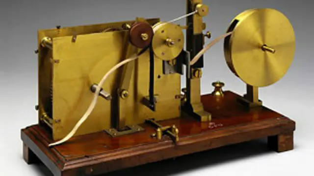 Telégrafo químico de Bain, el primero en transmitir una copia facsímil de una imagen.