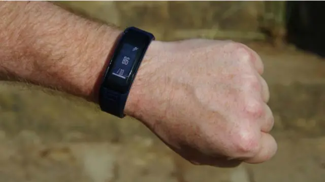 Un dispositivo para monitorear el desempeño en ejercicio