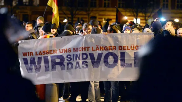 ددې نه وړاندې د جرمني په ځينو سيمو کې د کډوالو د ورتگ پرضد مظاهرې شوې وې.