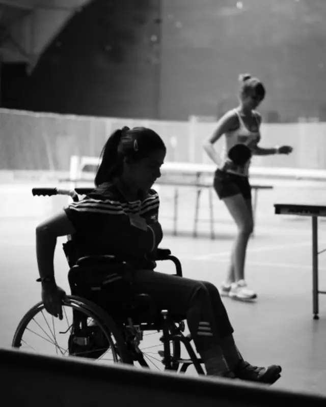 "Благодійність крізь призму об'єктиву"