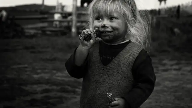 "Благодійність крізь призму об'єктиву"