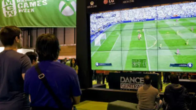 Gracias a la popularidad de los videojuegos de fútbol la FIFA ha organizado campeonatos mundiales.