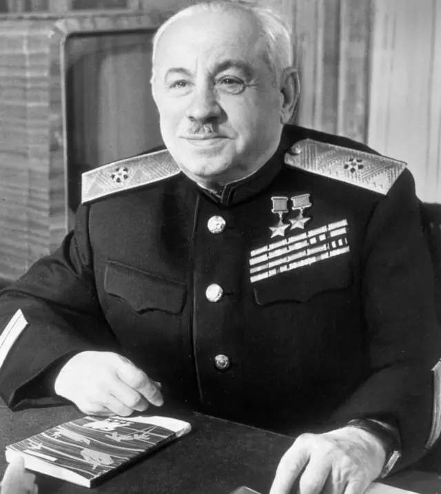 Иван Папанин