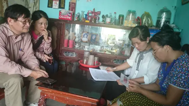 Bác sĩ hỗ trợ thực hành tại cộng đồng (Ảnh: Phạm Oanh, Nguyễn Chiến)