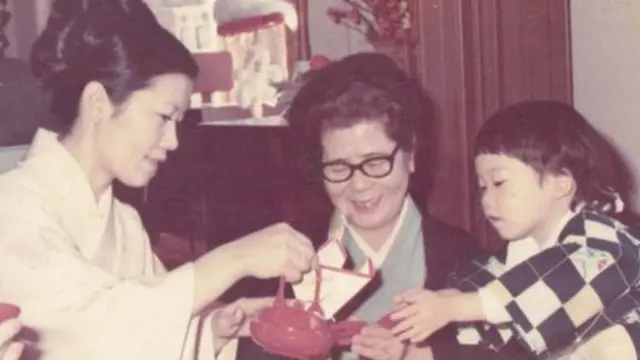 تعلم سايتو الكثير من والديه ومن ثقافة المجتمع الياباني بشكل عام