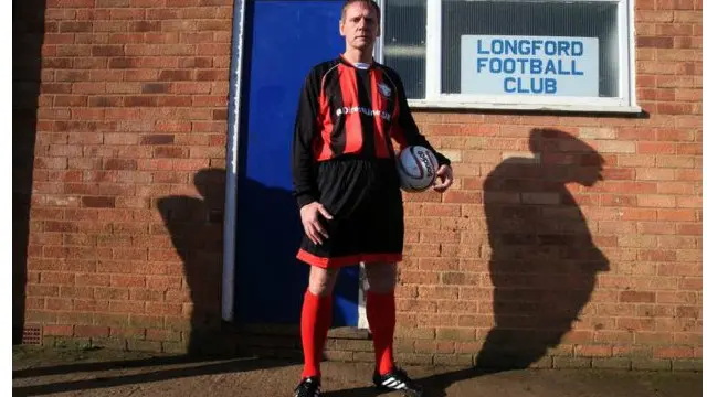 Klub ini pernah hanya ditonton seorang lelaki dan anjingnya.