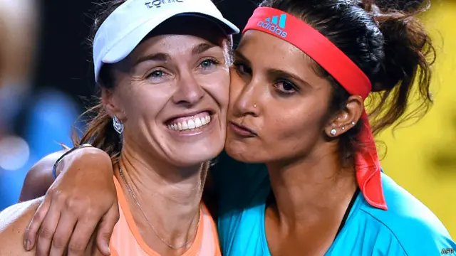 भारत की सानिया मिर्ज़ा और स्विटजऱलैंड की मार्टिना हिंगिस