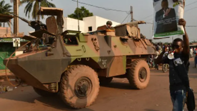 Soldado Frances de la misión Sangaris en la República Centroafricana