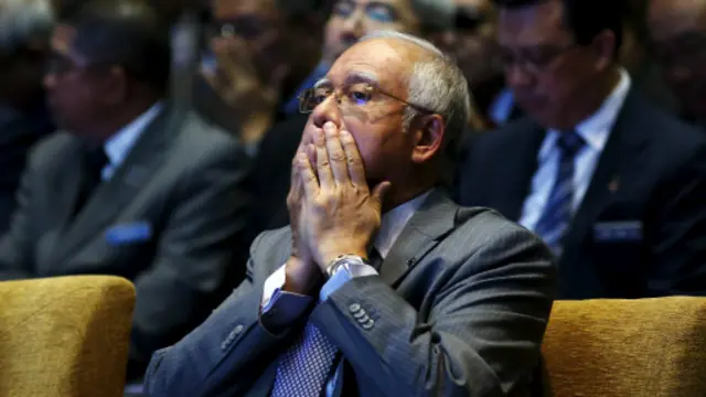 ادعاها در باره صندوق توسعه ملی مالزی فشار بر آقای نجیب را افزایش داده است