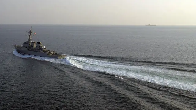 Khu trục hạm có tên lửa dẫn đường USS Curtis Wilbur
