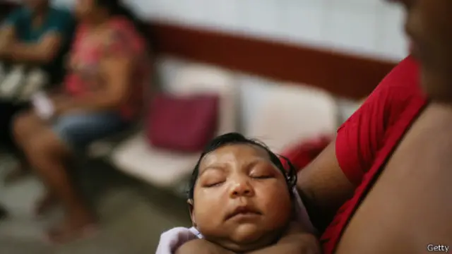 Alimlər 1947-ci ildə ilk dəfə Afrikada tapılmış və Latın Amerikasında olmayan Zika virusun indi Braziliya və ətraf ölkələrdə sürətlə yayılmasının səbəblərindən baş çıxara bilmirlər.