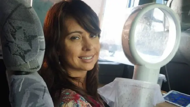 سيسيليا كوزمان، من شركة أوكسيتيك البريطانية للتقنيات التخليقية، تقول إن إطلاق سلالات ذكور البعوض التي تدمر نفسها ذاتيا إلى البرية سيقلص عدد الإصابات