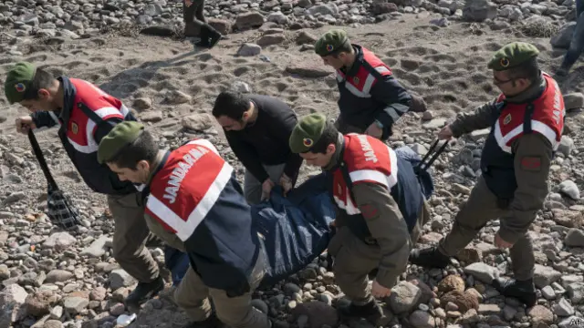  رواں سال بحیرۂ روم کے راستے یورپ پہنچنے کی کوشش میں 409 افراد ہلاک ہو چکے ہیں