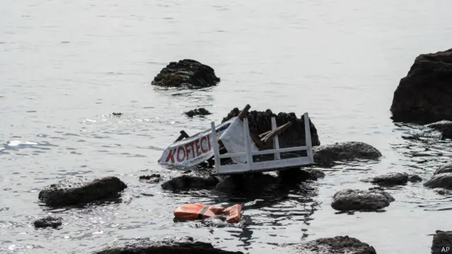 ماه پیش هم 33 نفر در اثر واژگون شدن قایق حامل آنها در آبهای ترکیه غرق شدند