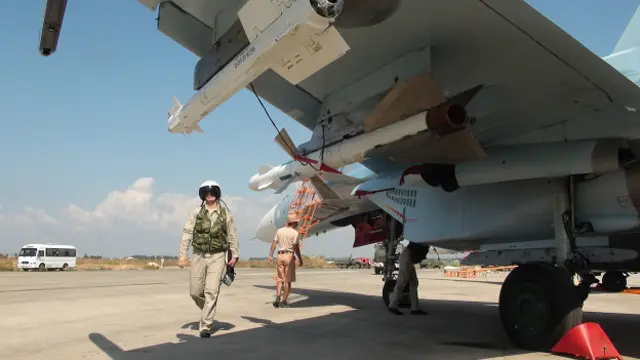 Российский самолет на авиабазе "Хмеймим" в Сирии