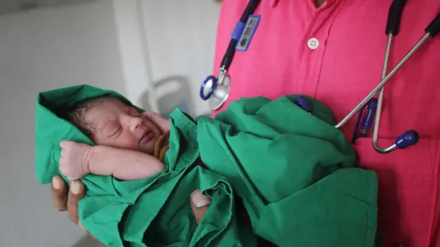 سنہ 1961 میں بھارت میں سات سال سے کم عمر 2011 کی مردم شماری کے مطابق ہر 1000 لڑکوں کے کے لیے 914 لڑکیاں ہیں