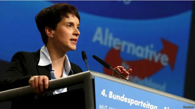 انتقدت الاحزاب اليسارية وجمعية رجال الشرطة الالمانية التصريحات التي ادلت بها بتري