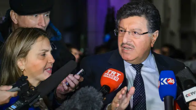 Setibanya di Jenewa, juru bicara Komite Negosiasi Tingkat Tinggi (HNC), yang didukung oleh Arab Saudi, Salim Muslet mengatakan mereka ingin pemerintah Suriah membebaskan kaum perempuan dan anak-anak dari penjara.