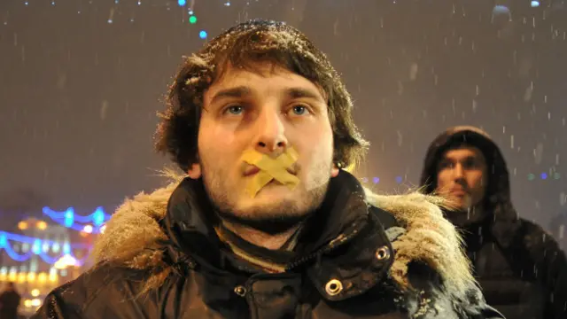 По мнению оппозиционеров, белорусы демотивированы к общественной деятельности и вряд ли способны на открытый протест